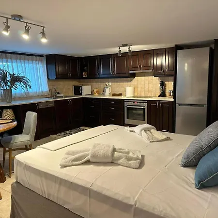 Apartment Karya *