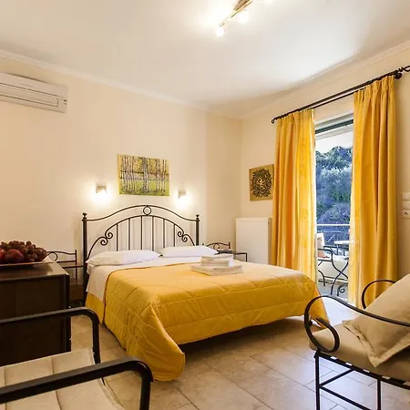 Karya Apartment *